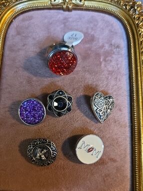 Vintage Ginger Snaps Ring With 6 Interchangable Snaps
